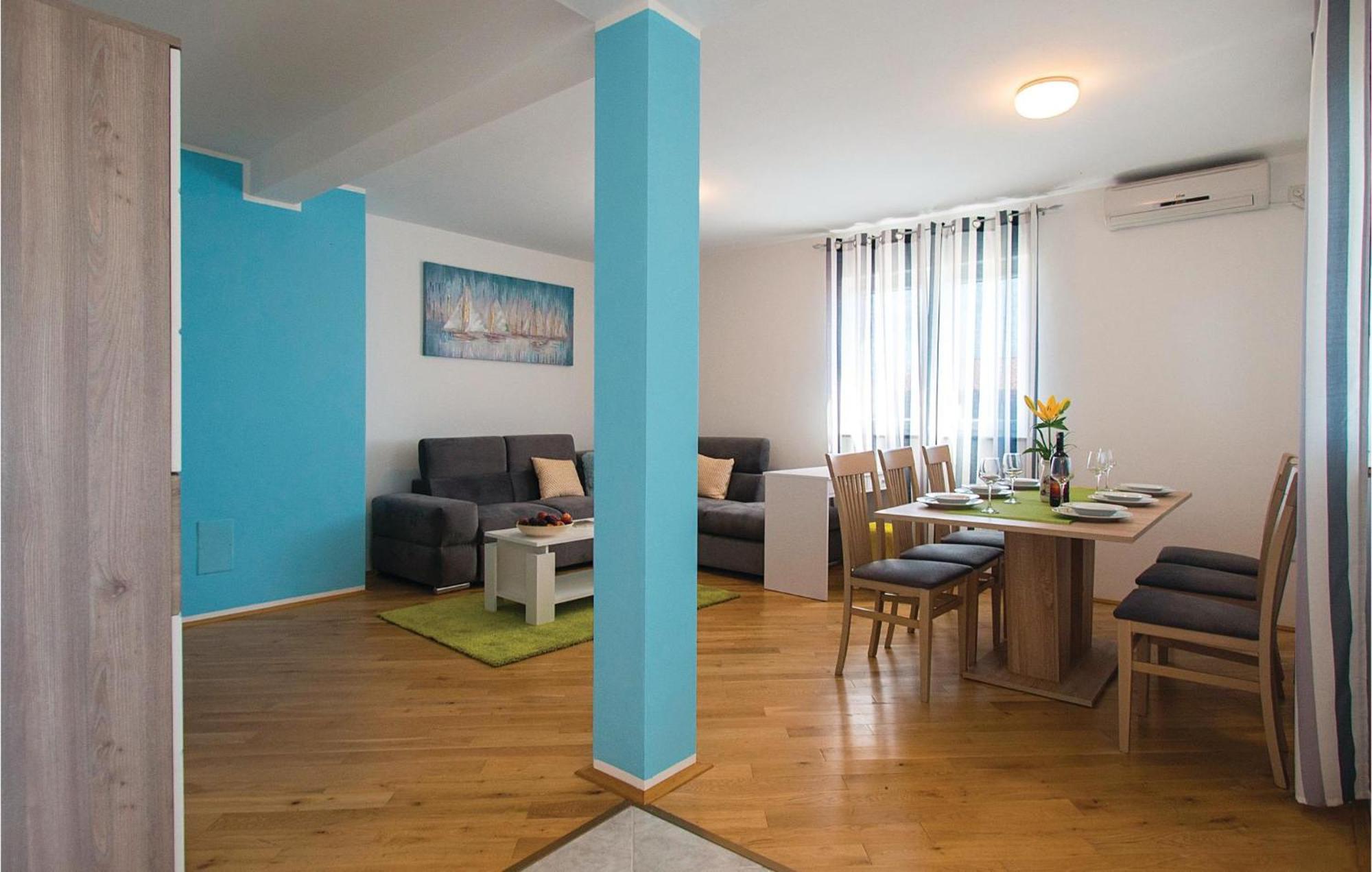 Amazing Apartment In Labin With House Sea View Eksteriør billede