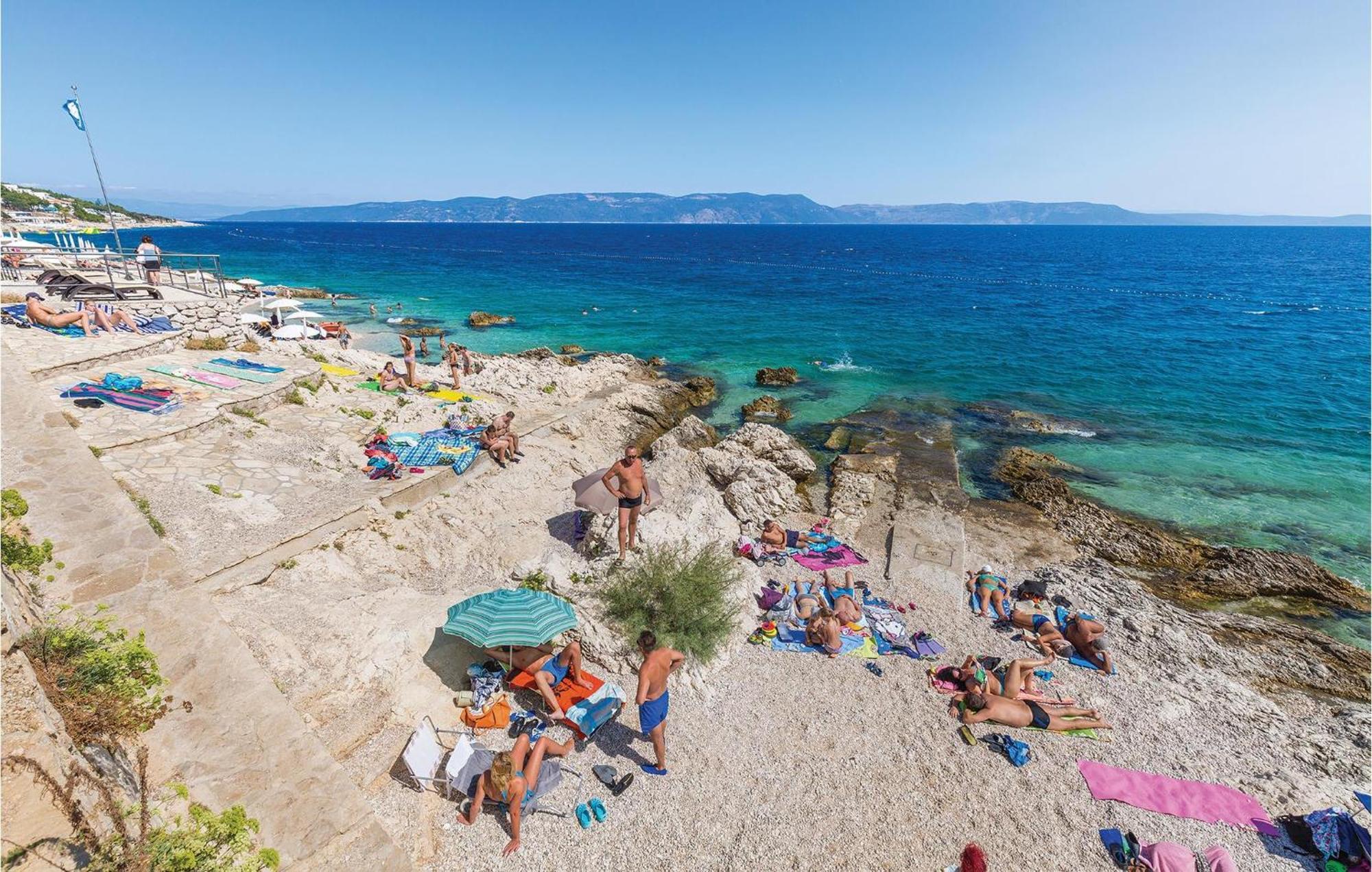 Amazing Apartment In Labin With House Sea View Eksteriør billede